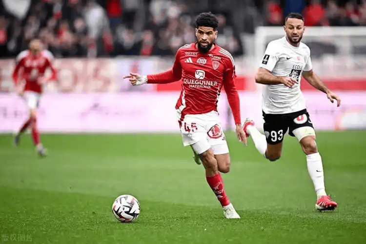 法甲卡位暗战！尼斯主场复仇心切，残阵布雷斯特客场“神经刀”能否续命？